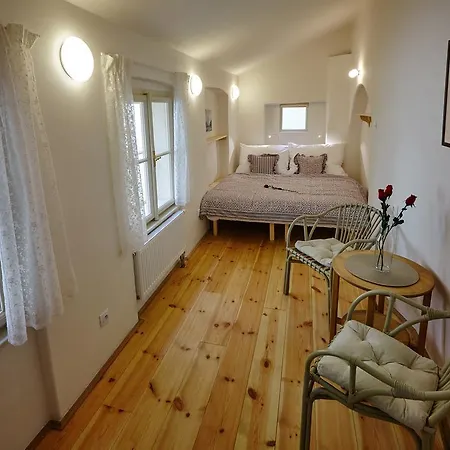 아파트 퀸 비 아파트먼츠