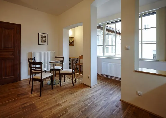 Queen Bee Apartman